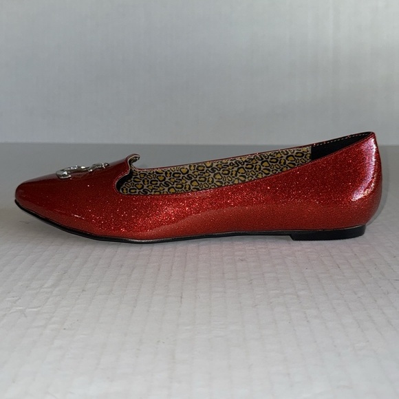 T.U.K. X Luxe De Ville Red Patent Anchor Flats - Picture 4 of 12